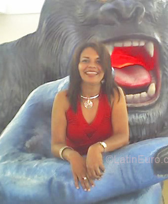 Date this pretty Colombia girl Luz Elena from Barranquilla CO8730