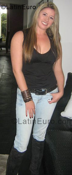 Date this lovely Colombia girl Maria from Bogota CO7219