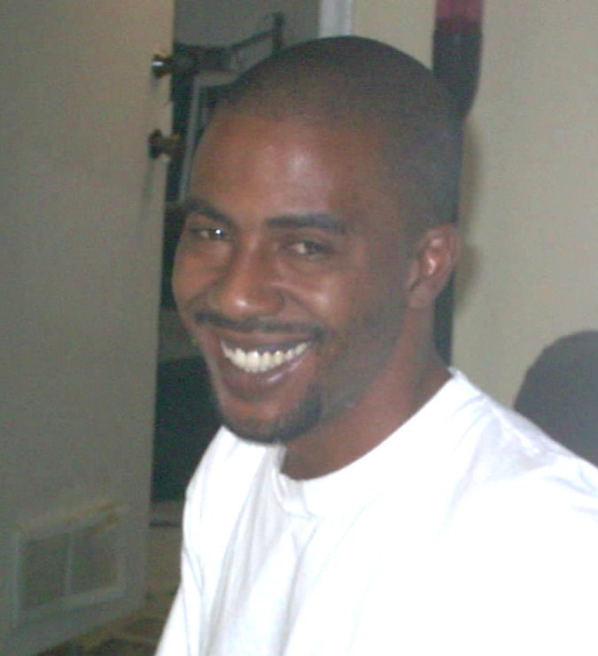 Date this nice looking United States man Rastaluv from Miami US7833