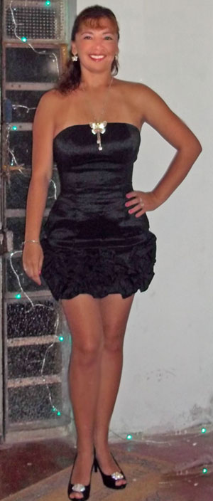 Date this foxy Peru girl Diana from Lima PE365