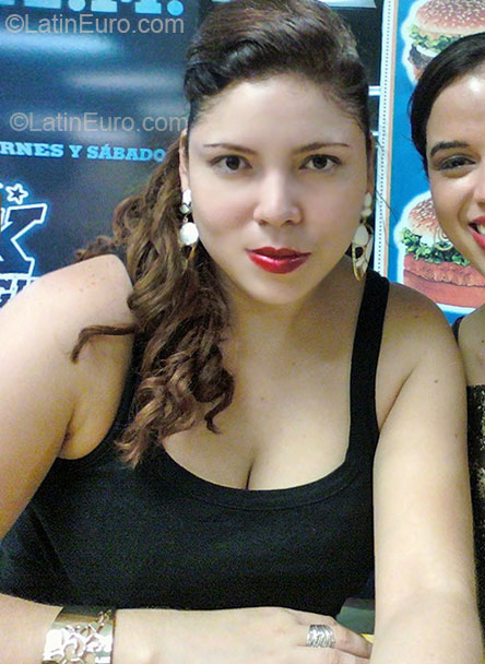 Date this young Honduras girl Joshara from Villanueva HN241