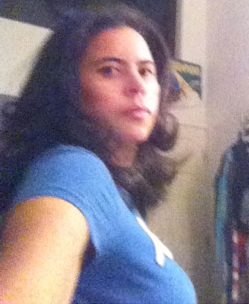 Date this beautiful United States girl Claudia Maria from Philadelphia US7919