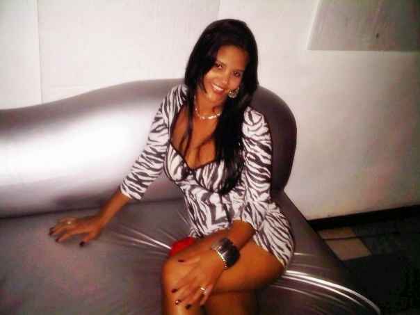 Date this happy Dominican Republic girl Linabel from Santo Domingo DO5400