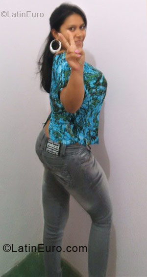 Date this tall Brazil girl Cristiane from Marilia BR3880