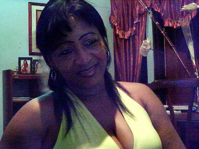 Date this exotic Colombia girl Esneda from Cali CO5486