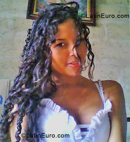 Date this passionate Colombia girl Karen from Cartagena CO5514