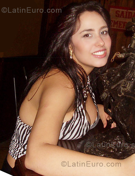 Date this hard body Brazil girl Simone from Sao Paulo BR3953