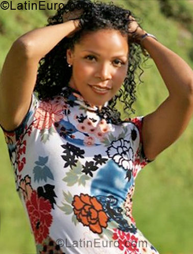 Date this lovely Peru girl Darenka from Lima PE378