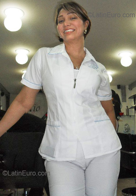 Date this good-looking Colombia girl Heydi samper pa from Barranquilla CO5548