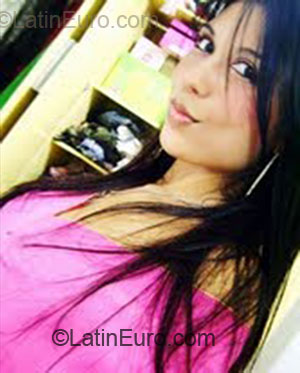 Date this charming Brazil girl Thais from Guarulhos BR3999