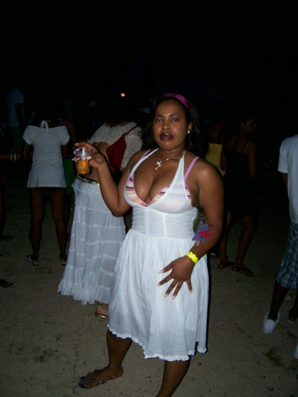 Date this athletic United States girl Tannelle from Miami US8171