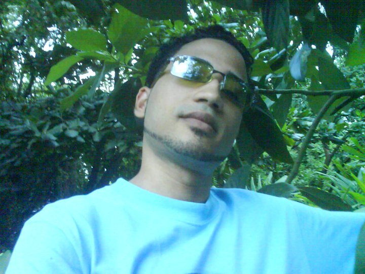 Date this exotic Dominican Republic man Bernardo from Santiago DO5574