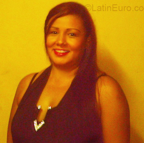 Date this delightful Colombia girl Liliana cardona from Cali CO5586