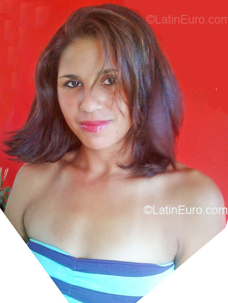 Date this georgeous Brazil girl Ana Paula from Bage BR4042