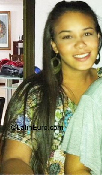 Date this delightful Colombia girl Greicy from Cali CO5601