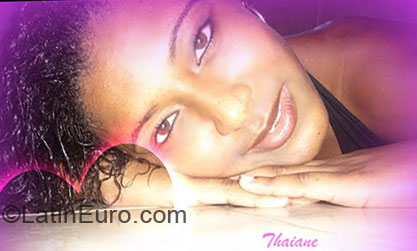 Date this hard body Brazil girl Thaiane from Belford Roxo BR4120