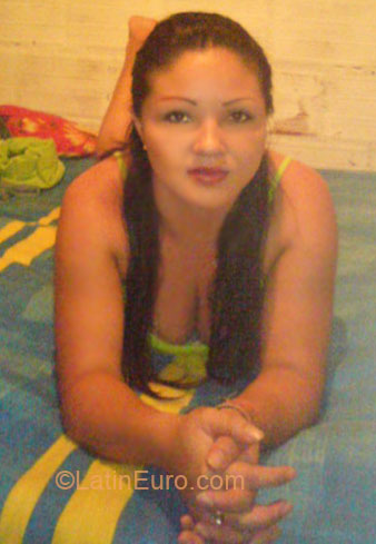 Date this cute Colombia girl Veronica from Manizales CO5653