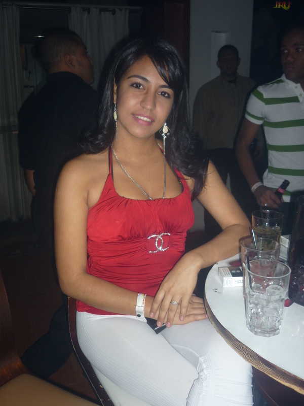 Date this voluptuous Colombia girl Leidy from Cali Valle CO5670