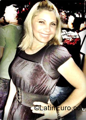 Date this sultry Brazil girl Elenice from Valinhos BR4150