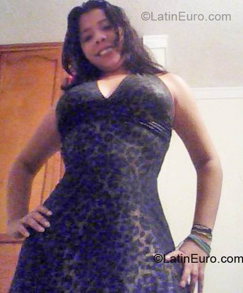 Date this sultry Colombia girl Cindy Duran from Barranquilla CO5682