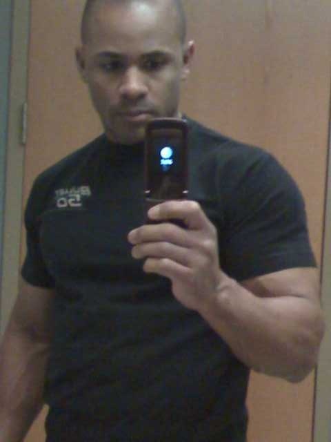 Date this charming United States man Qnavarre from Garland US8472