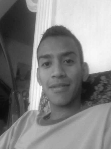 Date this athletic Colombia man Andres from Pereira CO5864