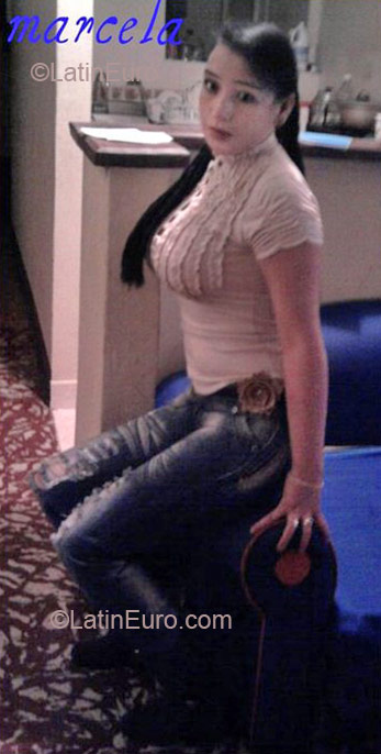 Date this nice looking Colombia girl Marcela from Medellin CO5866