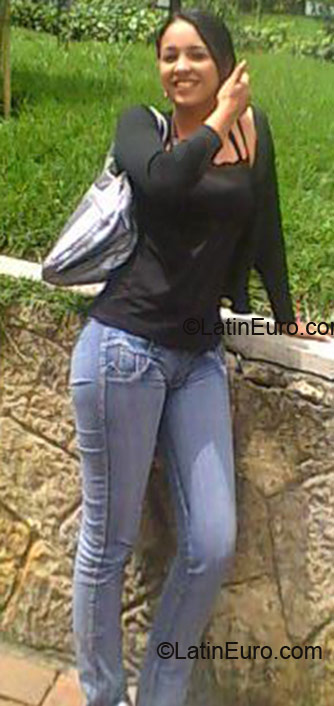 Date this charming Colombia girl Karen Milena from Bogota CO5869
