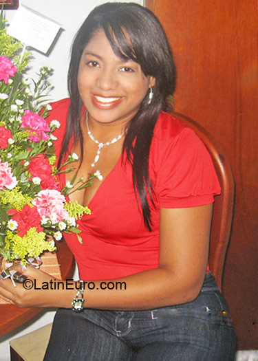 Date this cute Colombia girl Cheila from Cartagena CO5902