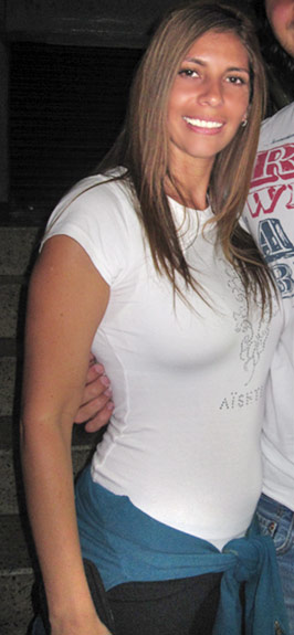 Date this foxy Venezuela girl Fiorella from  VE48