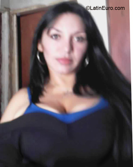 Date this happy Venezuela girl Rolania from Maracaibo VE50