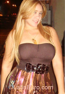 Date this georgeous Dominican Republic girl Yhamell from Santiago DO6035