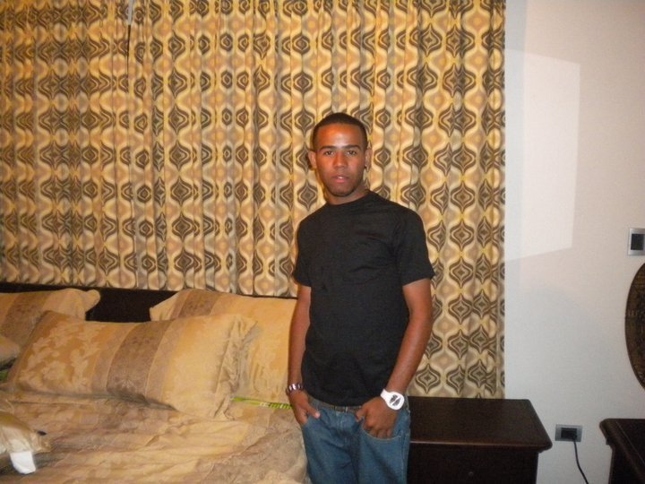 Date this georgeous Dominican Republic man Yefry from San Cristobal DO6144