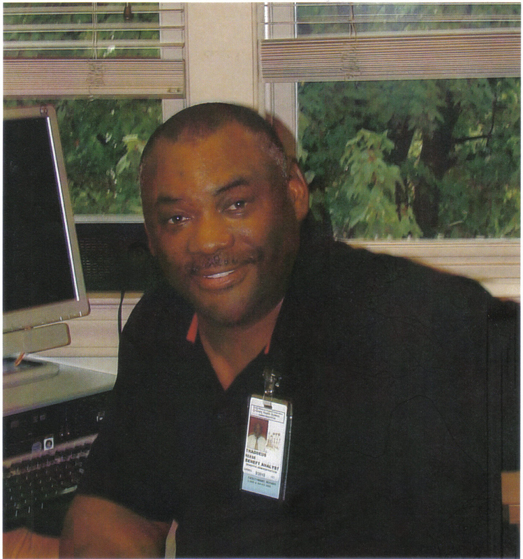 Date this foxy United States man Thaddeus from Atlanta US8720