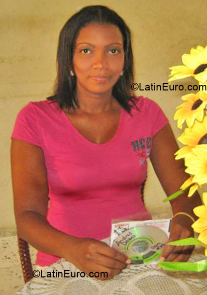 Date this athletic Colombia girl Deisy from Barranquilla CO6116