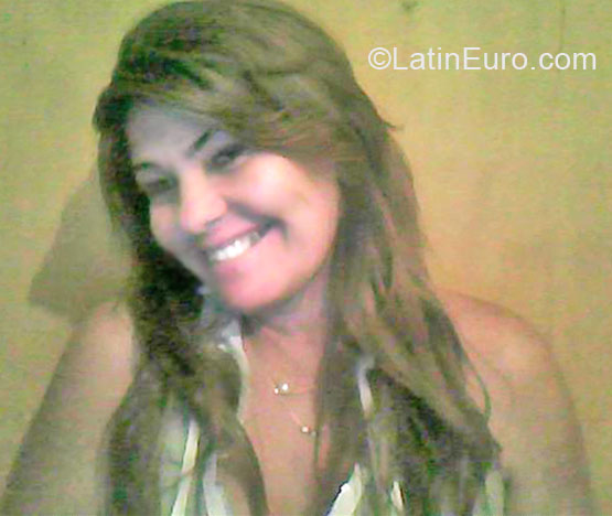 Date this delightful Brazil girl Rosa40 from Rio De Janeiro BR4448