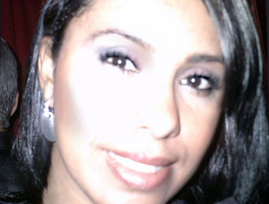 Date this fun Brazil girl CRIS FLOWERS from Rio De Janeiro BR9057