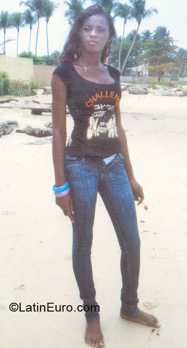 Date this cute Gabon girl Pamella from Liberville GA7