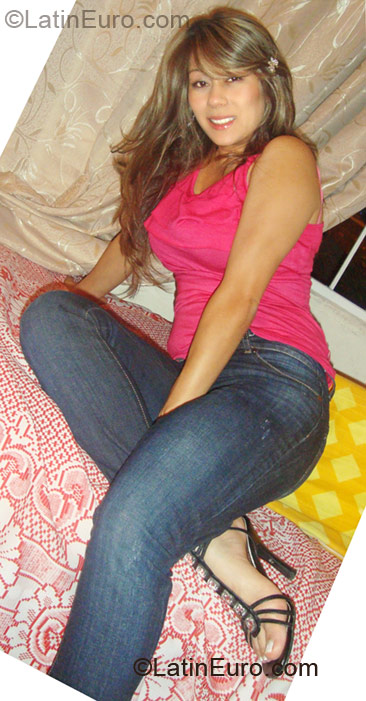 Date this funny Colombia girl Diana from Medellin CO6205