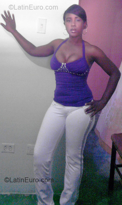 Date this tall Dominican Republic girl Ramona from San Pedro De Macoris DO6380