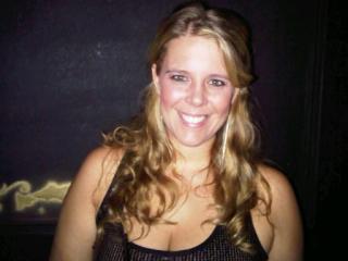 Date this passionate Argentina girl Camila from Buenos Aires AR39