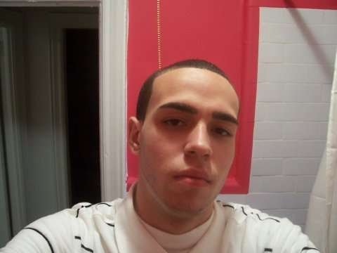 Date this young Dominican Republic man Ralph from Santiago DO6633