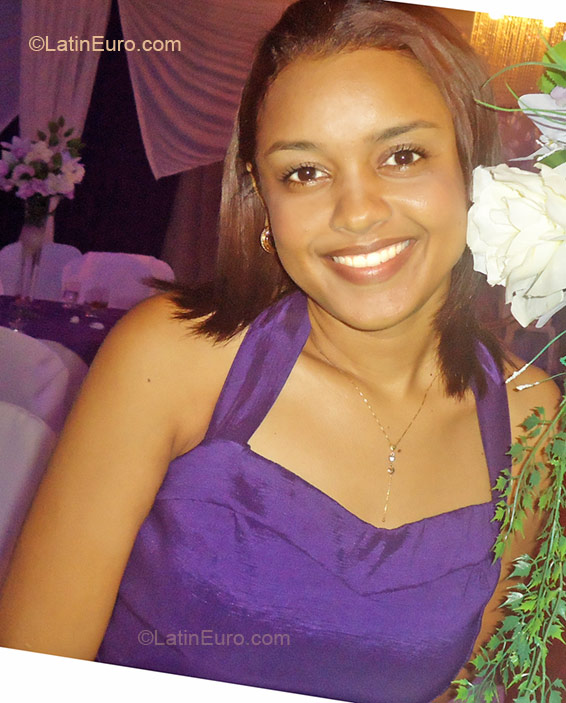 Date this pretty Brazil girl Talyta from Sao Luis BR4681