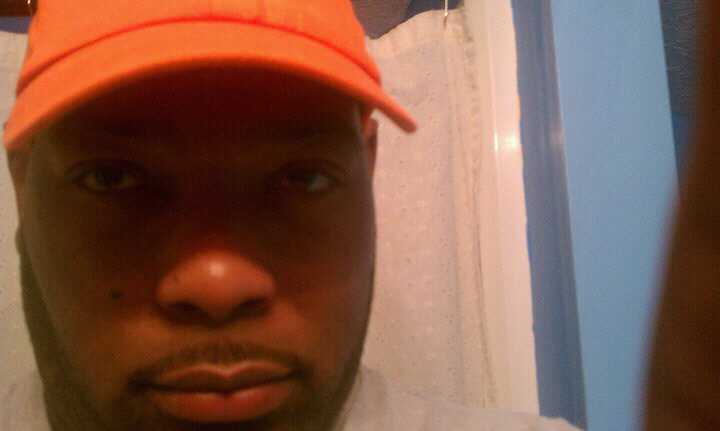 Date this beautiful United States man Dante from Cleveland US9028