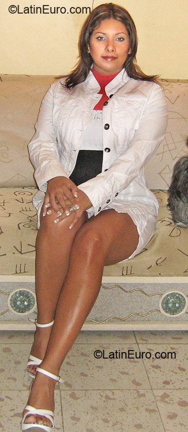 Date this pretty Mexico girl Sandy from Celaya MX294