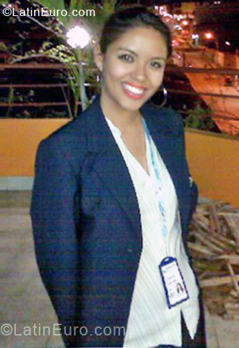 Date this stunning Peru girl Jackeline from Tarapoto PE441