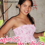 attractive Ecuador girl Flor from Guayaquil EC76