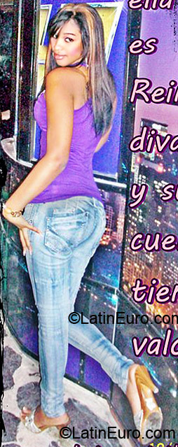 Date this voluptuous Dominican Republic girl Karolina from Santo Domingo DO6850