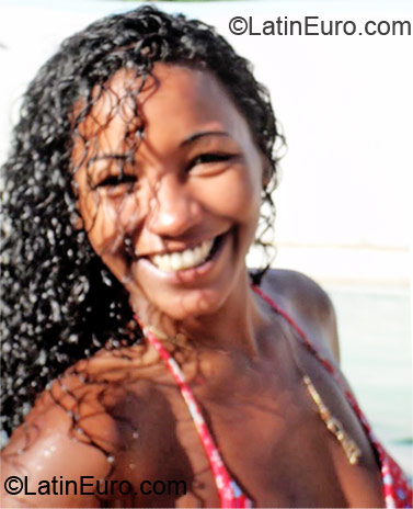 Date this lovely Brazil girl Greiciele from Quissama BR6239