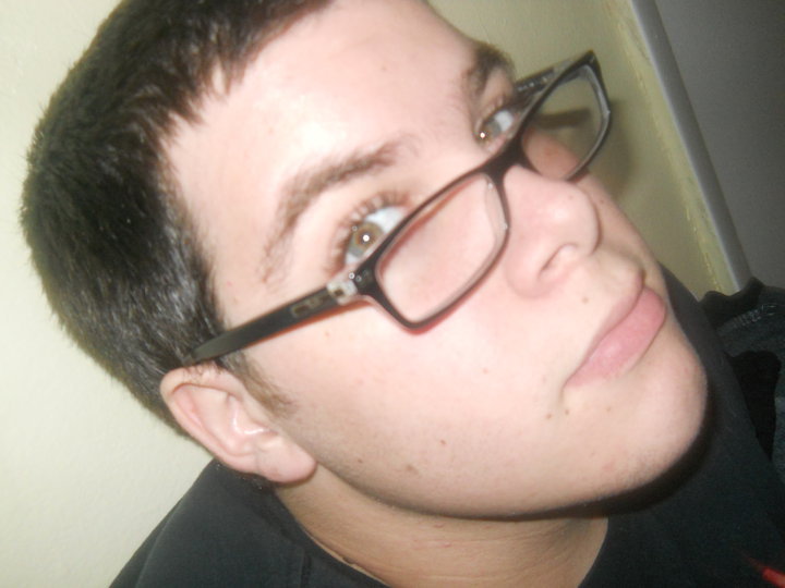 Date this tall United States man Arielroxx from Miami US9124